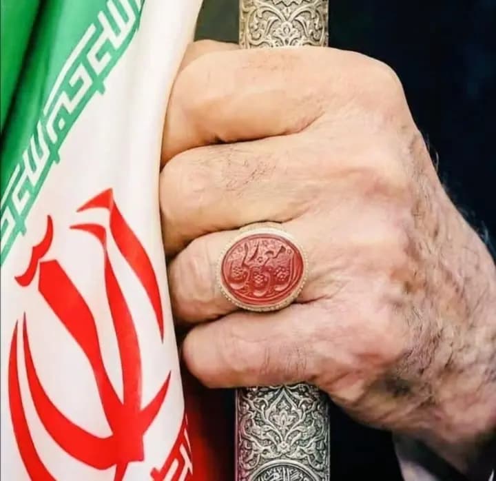 "بعد الضربة الإسرائيلية".. هل خامنئي بخير؟