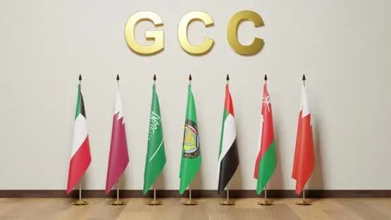 بيان "خليجي أوروبي" يطالب إيران بوقف هجماتها فورًا دون شروط