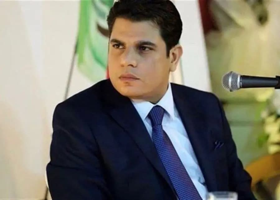 سالم زهران: لثورة البحرين ألف وردة ولن يجرؤ أحد على المس بهم