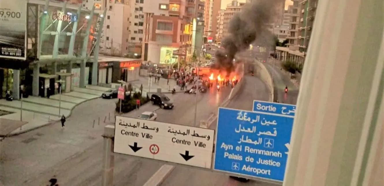 كيف يبدو المشهد من الطيونة؟