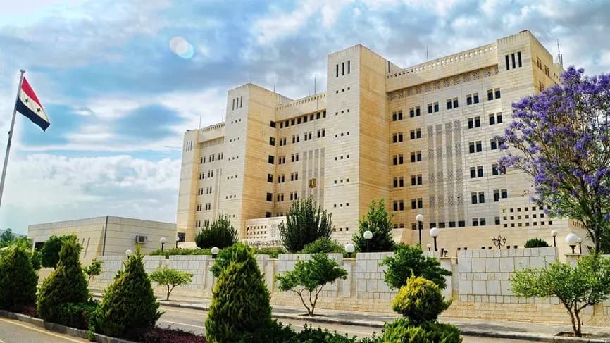 سوريا لـ "إيران": نقف إلى جانبكم!