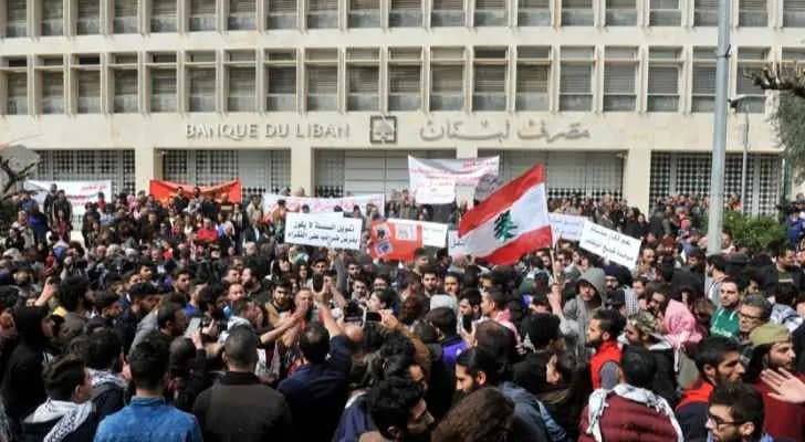 على درب المُوازنة... مصائب تُصيب اللُبنانيّين خبْط عشواءٍ