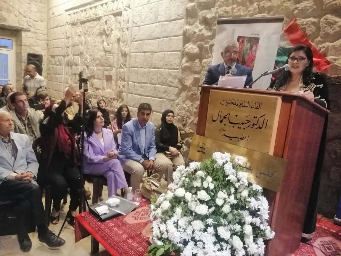 "أَكتُبُني حين أحببتني".. كتاب جديد لسحر حيدر