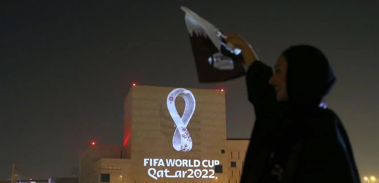 "الجنس اللطيف" يجتاح "مونديال قطر"