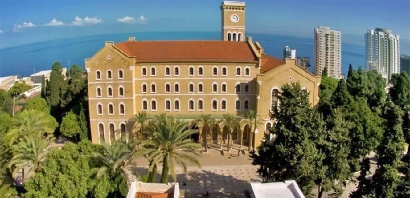 شابّة تكتسحُ الإنتخابات الطالبيّة في الجامعة الأميركية.. من هي؟