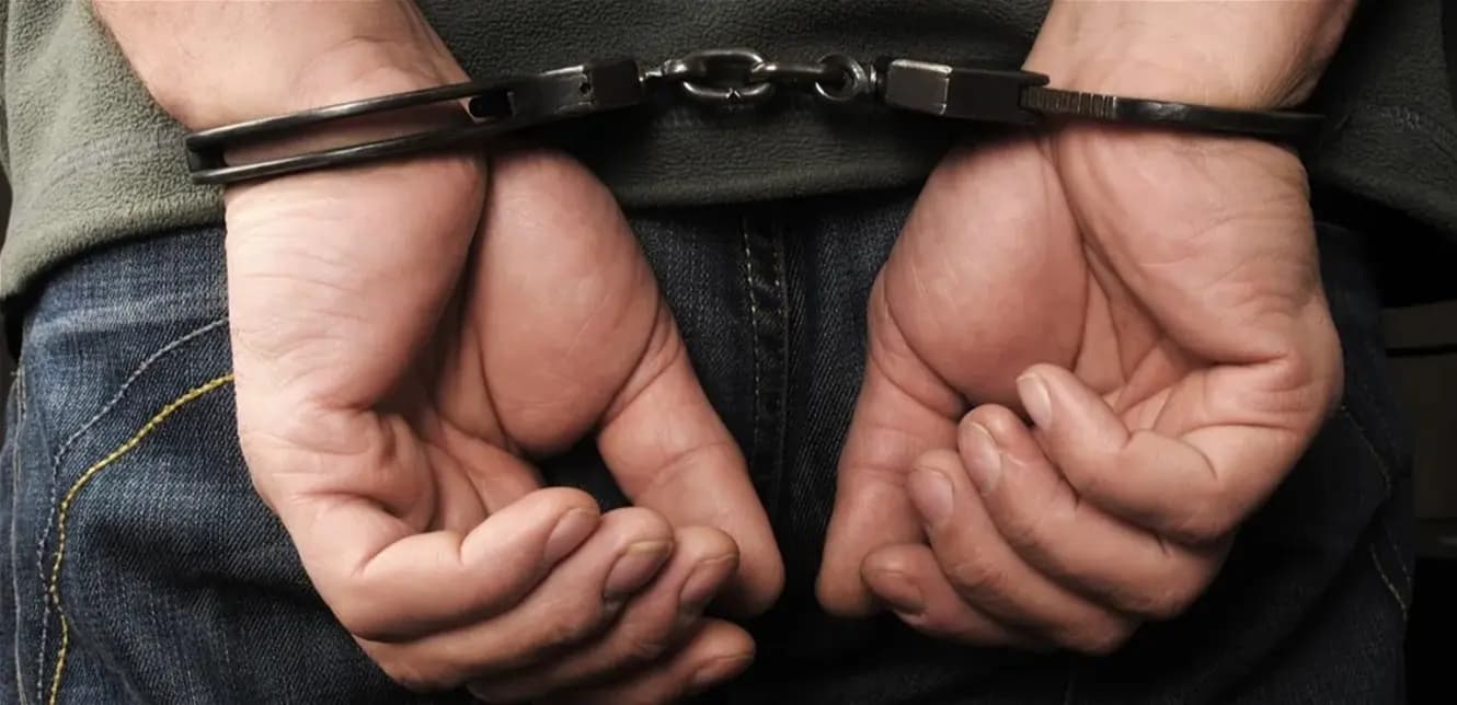سارق في الضاحية.. هل وقعتم ضحية أعماله؟