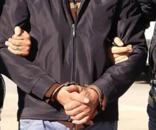بحقّه 30 مذكّرة توقيف!... أخيرًا في قبضة الجيش