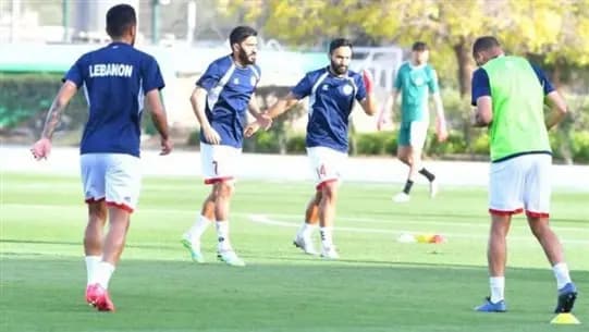 منتخبُ لبنانَ يَصِل إلى المعسكر في دبي