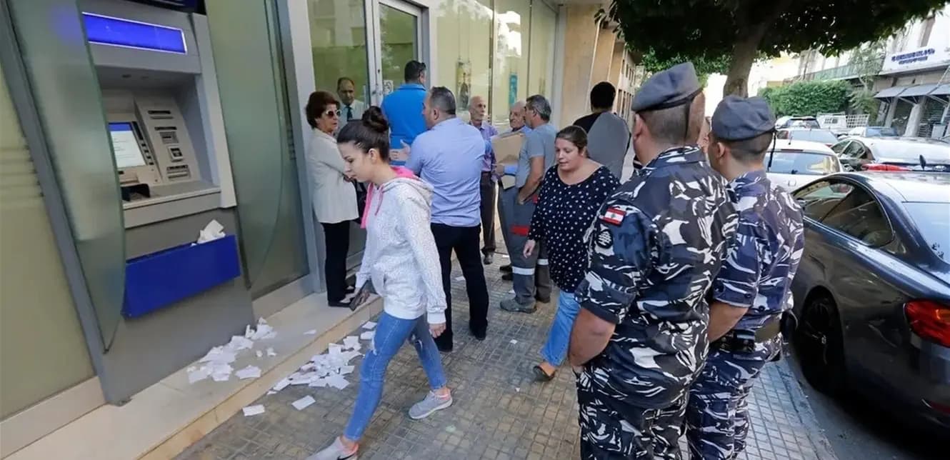 معركة النقابة تطالُ أموال المودعين .. ماذا في الكواليس؟