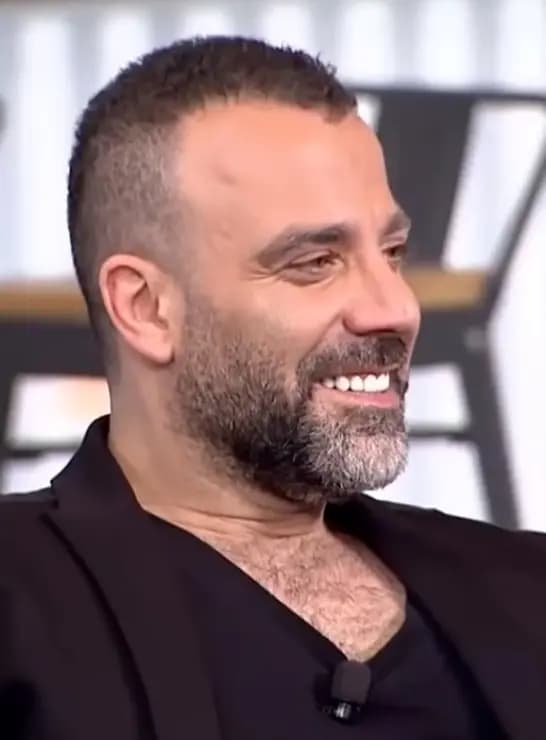 "إذا قُلْتُم "مش طالع بإيدنا شي"...فَـ "ستين سنة وسبعين يوم" علينا" جو أشقر لـ "الديار": الديو مع أليسا قد ينجح.. وأحبّ التمثيل مع هؤلاء النجمات!