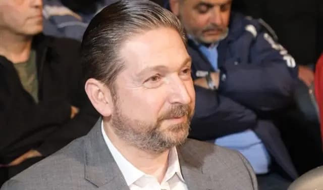 اللقاء التشاوري "عائد"
