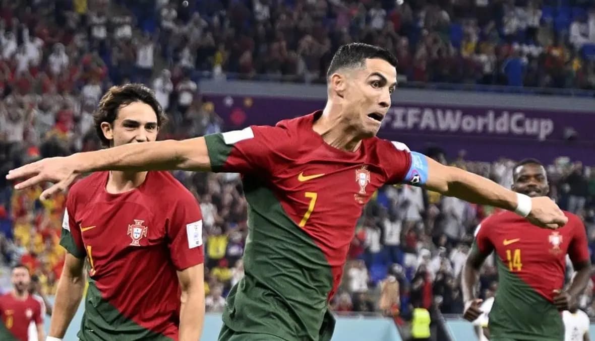 أول تعليق من رونالدو بعد دخول التاريخ!
