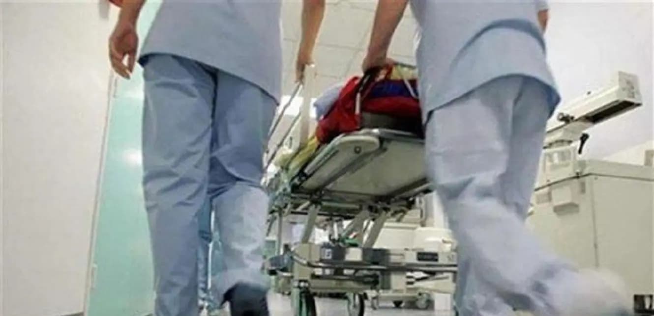 نقل 20 شخصاً من دار للعجزة إلى المستشفى... ما السبب؟