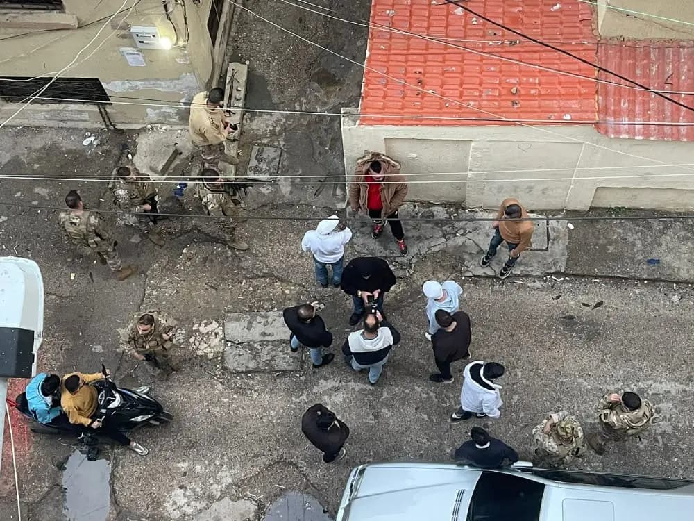 قذيفة من "أبي النار"!
