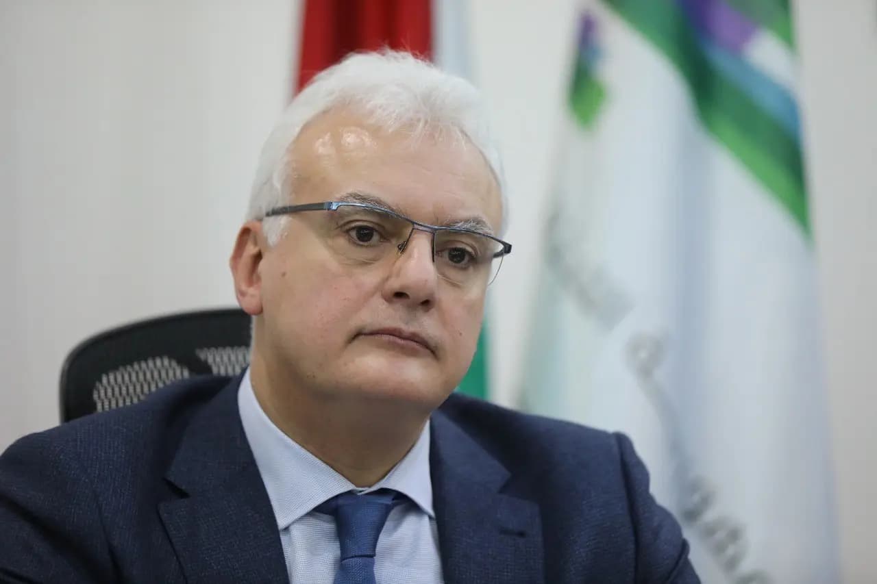 القرم يعارض زيادة الرواتب!