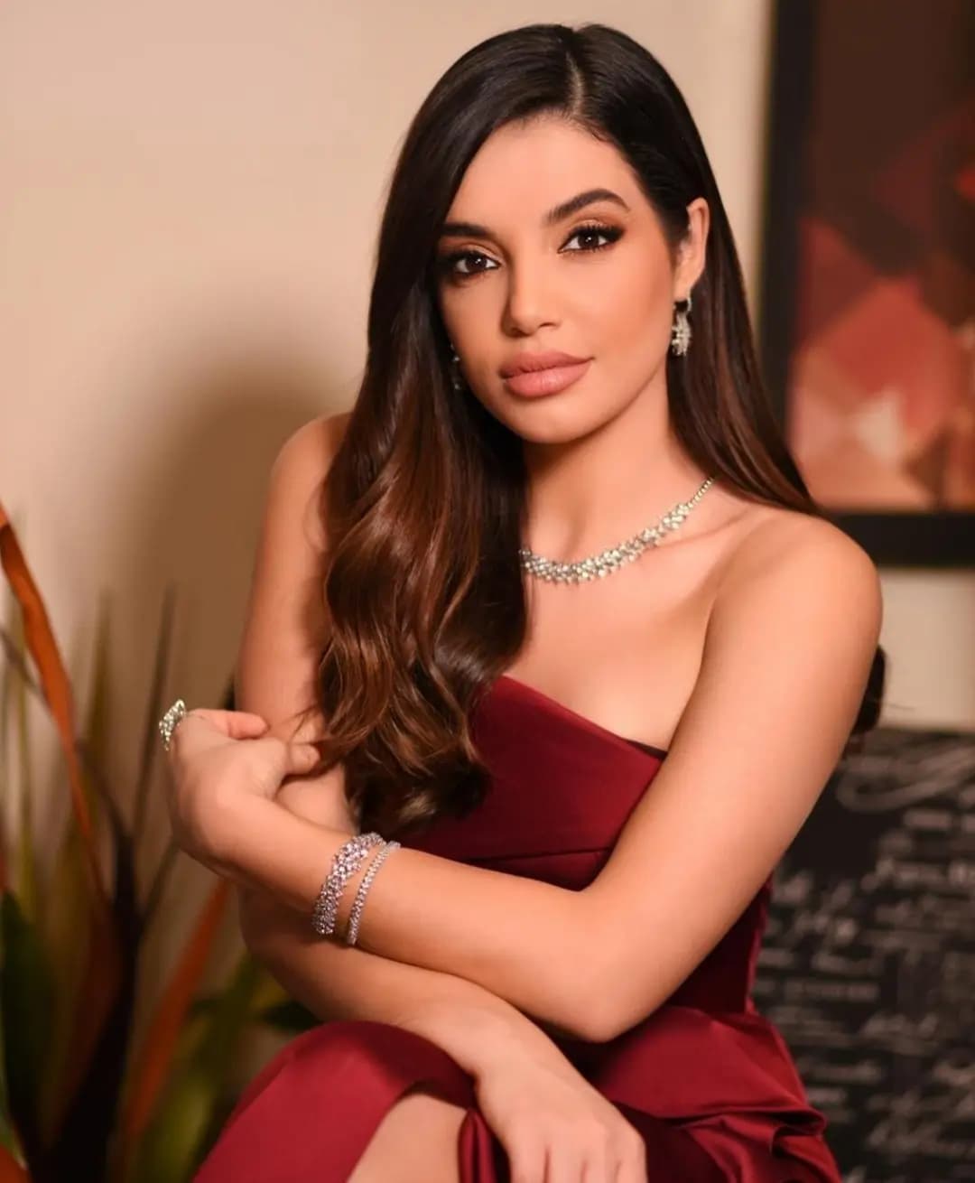 المخملي يتوج ليال الاختيار على عرش الجمال