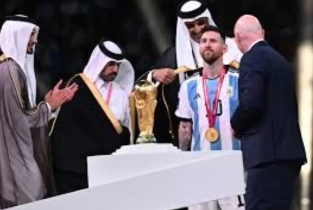 ميسي يحطّم الرقم القياسي...