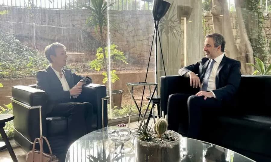 معوّض يستقبل سفيرة فنلندا
