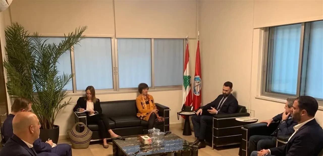من استقبل جنبلاط اليوم؟