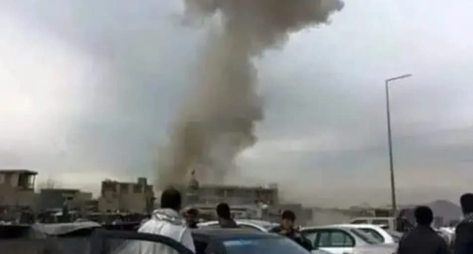 قتلى وجرحى في انفجار قرب مطار كابل