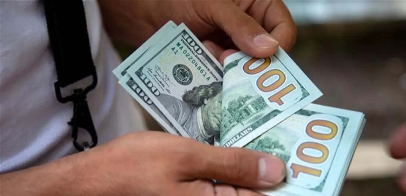 كيف استقرّ سعر الدّولار مساء اليوم؟