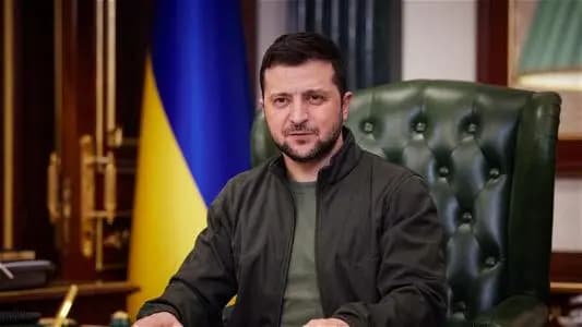 زيلينسكي: روسيا تريد الهدنة لوقف تقدّمنا