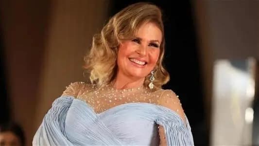 يسرا تهنّئُ حسن الرداد وإيمي غانم بمولودِهما