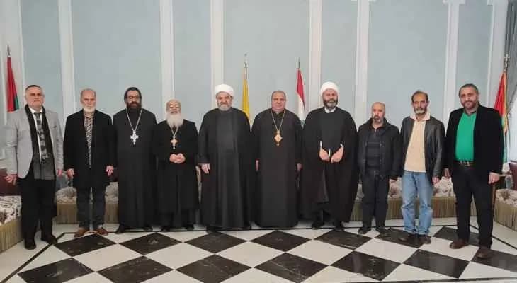 مفتي الجنوب يهنئ المطران ابراهيم!