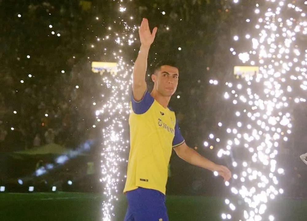 جناح "7 نجوم".. لرونالدو!