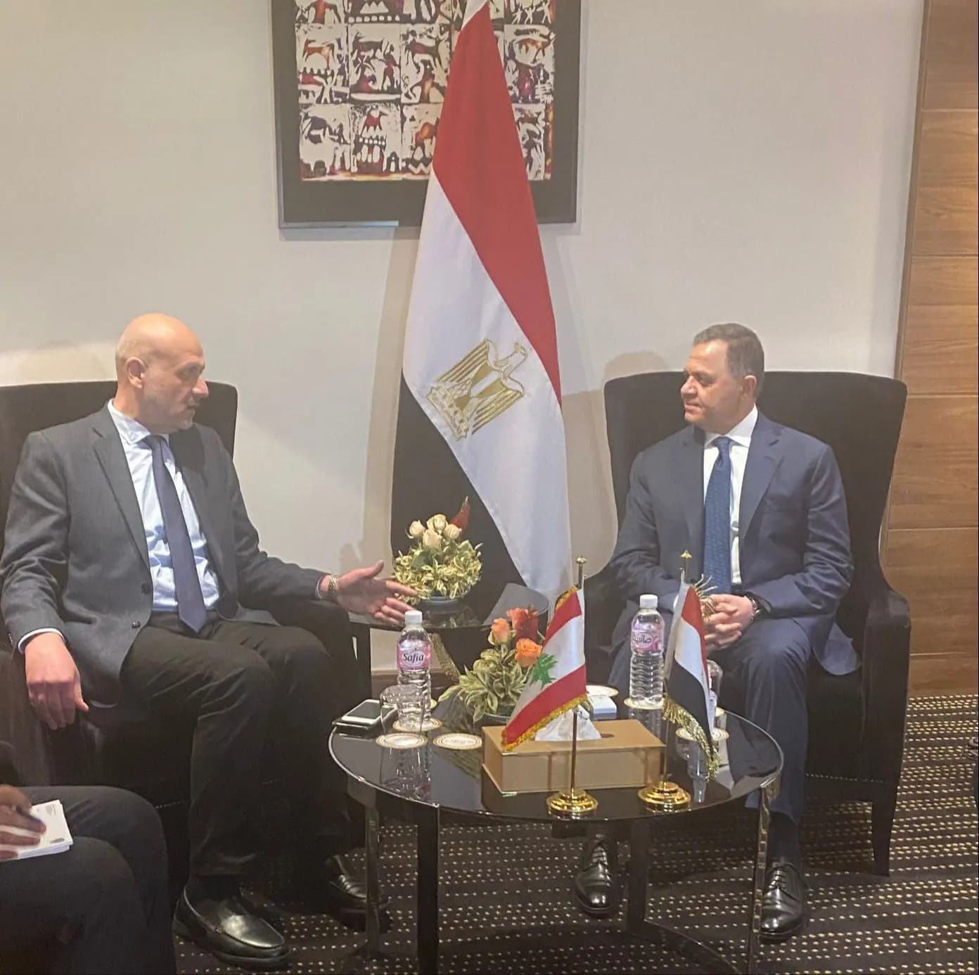 عقد وزير الداخلية والبلديات القاضي لقاءً مع نظيره في جمهورية مصر العربية محمود توفيق