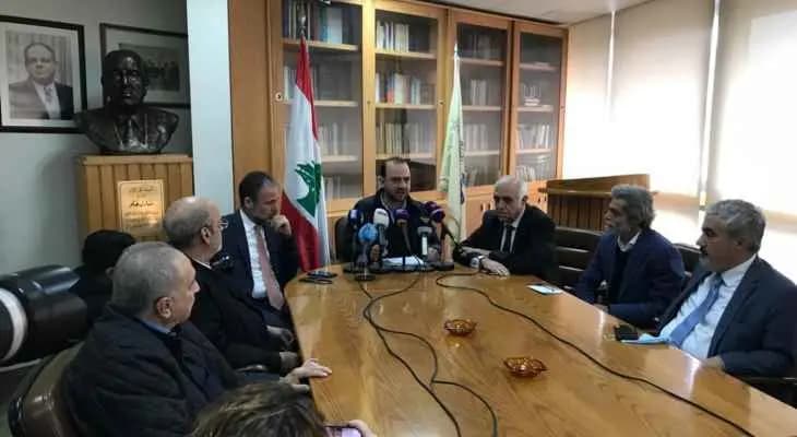 القصيفي أعلن تضامنه مع صحافيان صُرفا من مؤسسة "دويتشه فيلليه": عار أن تنحر الديموقراطية على يد مؤسسة طالما رفعت رايتهما
