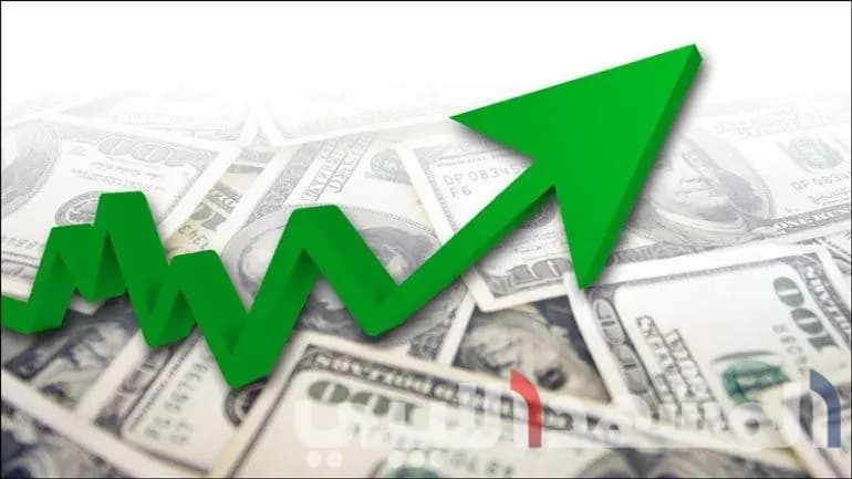 مصيرٌ "أسود" لسعر الدولار في الأيّام المقبلة!