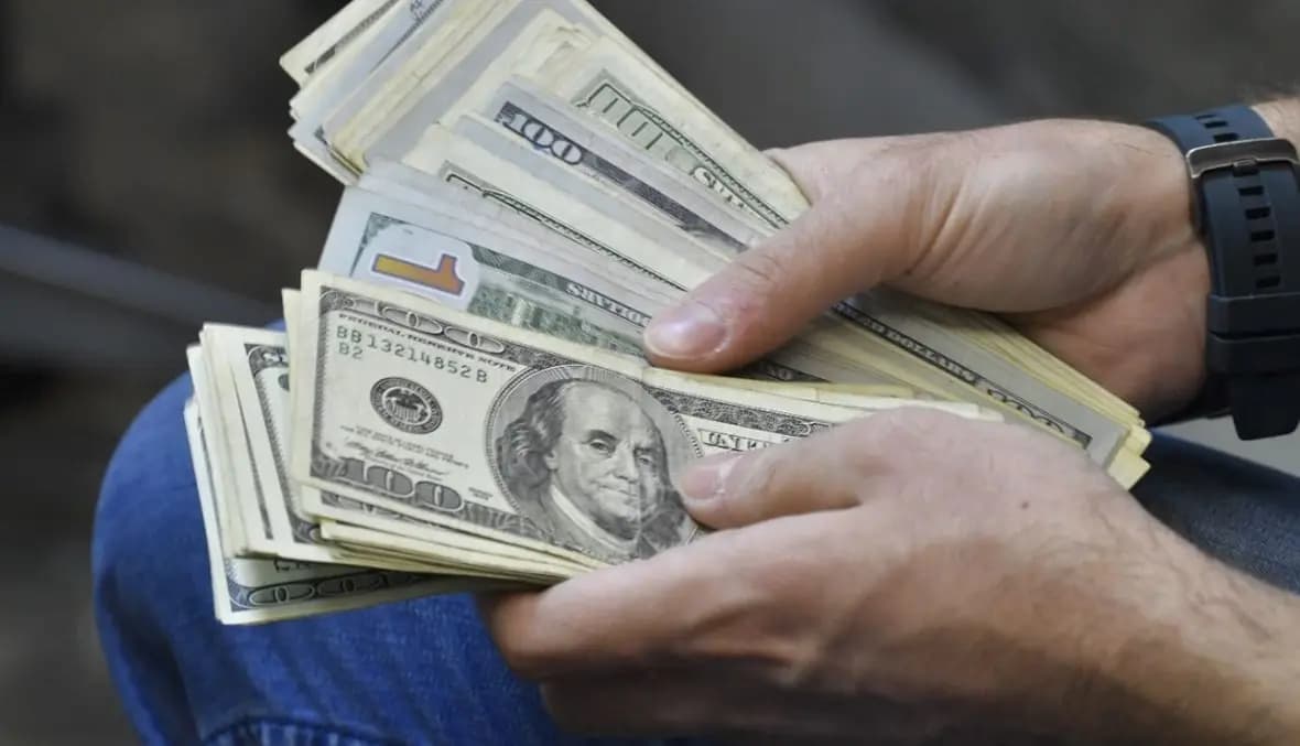 80 في المئة من اللبنانيين لا يتأثرون بارتفاع الدولار