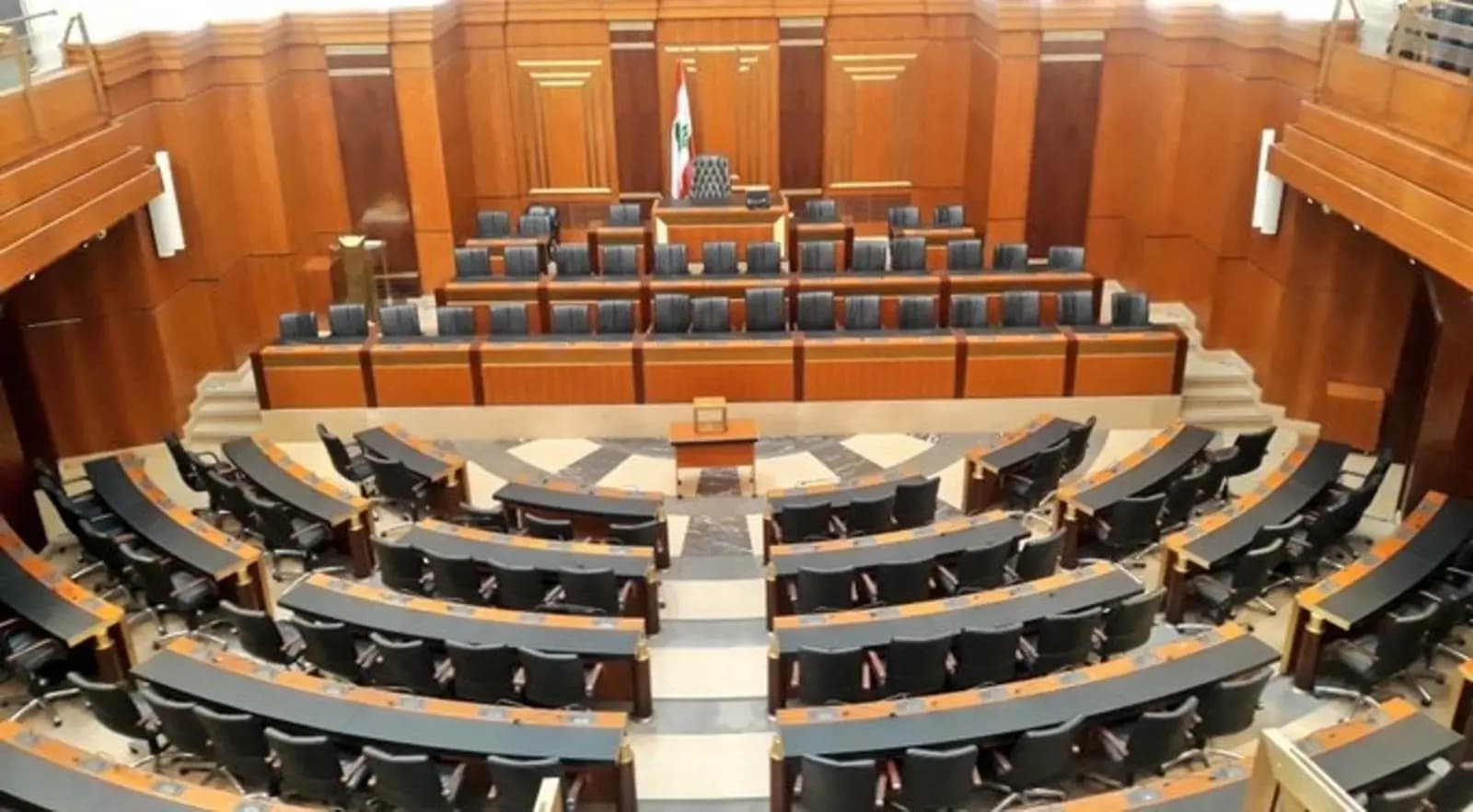 جلسة جديدة تنتهي كسابقاتها... و"الاشتراكي" يلوّح بتعليق مشاركته