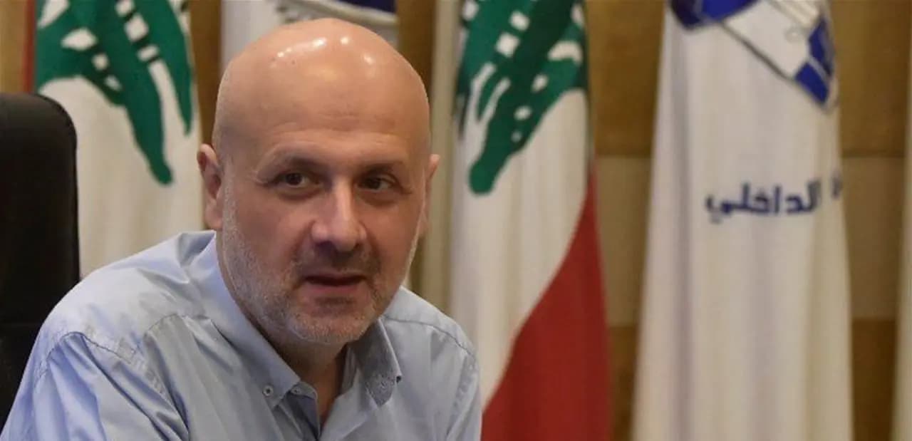 مولوي: للابتعاد عن التنافس الطائفي!