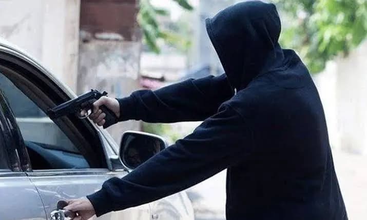 سلب وتشليح في بلدة البقاعية!