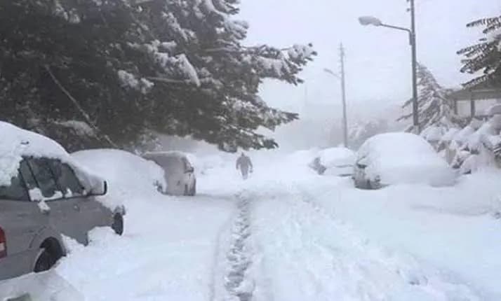 العاصفة تنحسر تدريجيًا…