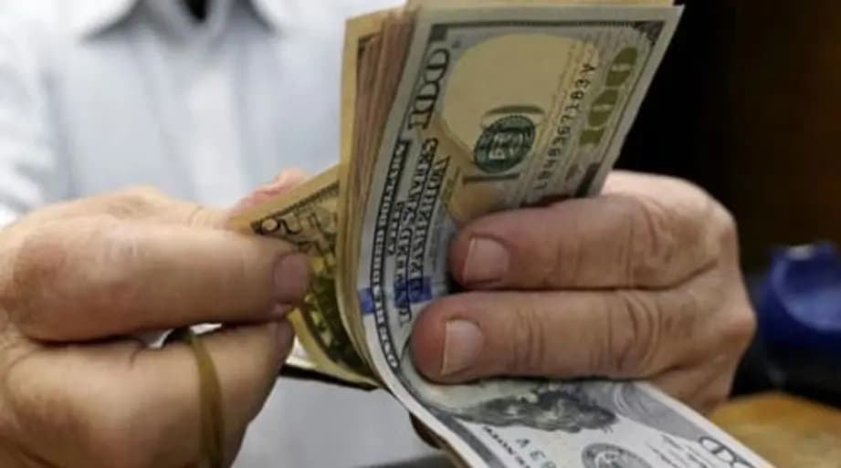 الدولار... إلى أين؟