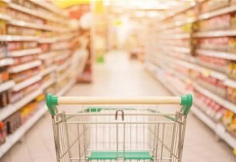 هل تؤدي "الدولرة" إلى استقرار في سعر السلع؟