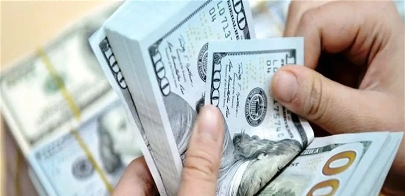 سيناريو الساعات المقبلة... المصارف ستفتح وسلامة سيضرب الدولار!