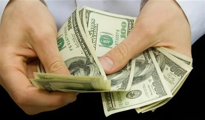 افتتاحية مرتفعة للدولار!