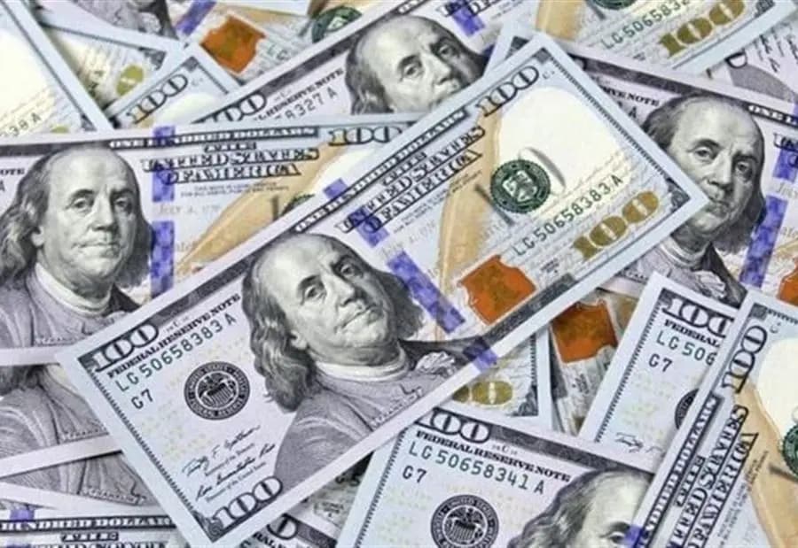 معركة كييف تطيح باستقرار دولار بيروت..خبير يكشف: الآتي أصعب وهكذا ينجو لبنان