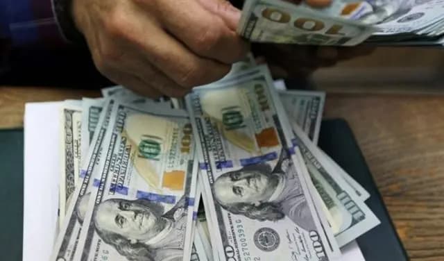 سعرُ دولار السّوقِ السوداء صباحَ اليوم
