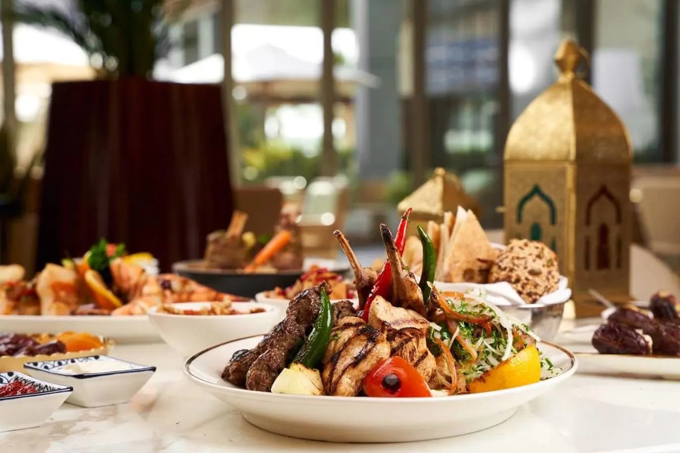 ما ينتظر المطاعم والمقاهي في رمضان...