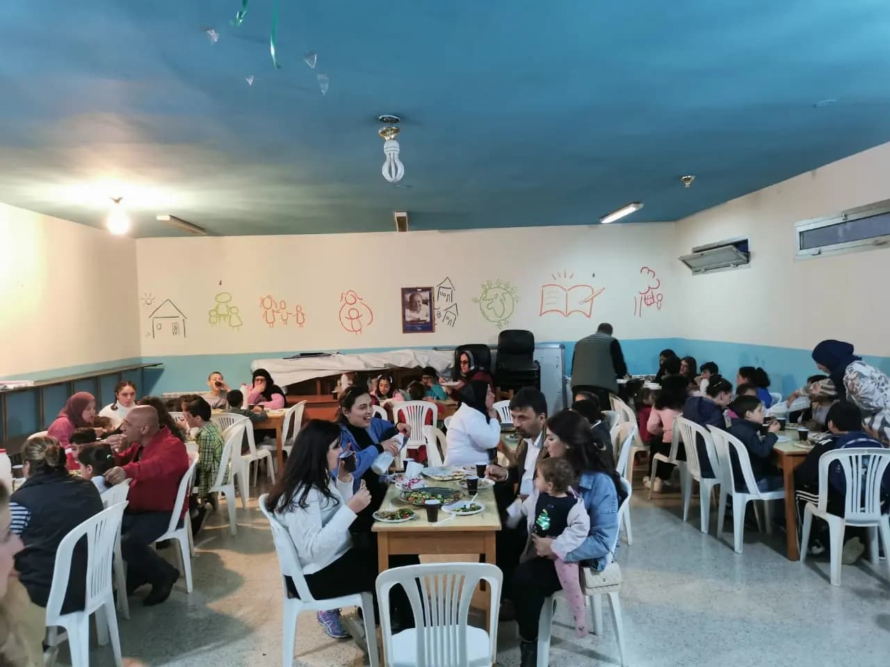 إفطار رمضاني لأطفال SOS من تنظيم نادي روتاري زحلة كابيتول