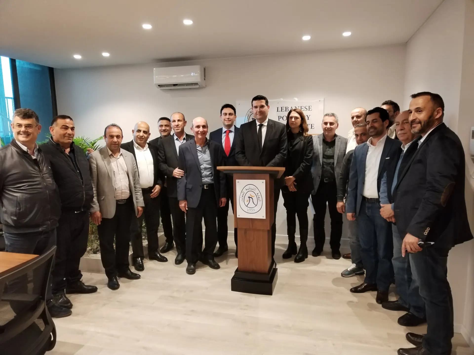 وزير الزراعة زار نقابة الدواجن وأكد على حماية حقوق المربين والمستهلكين