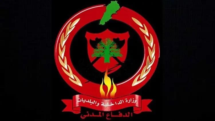 الدفاع المدني: عناصرنا تعمل على تسهيل حركة المرور على طريق عام عيون السيمان - كفردبيان وصولاً إلى فاريا التي غمرتها الثلوج