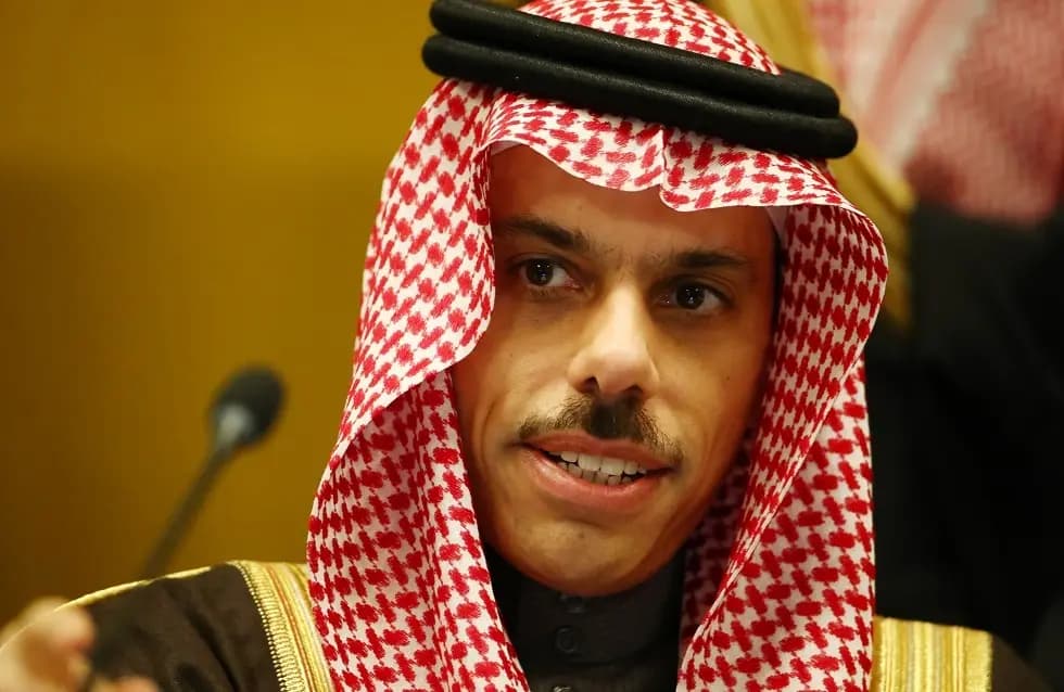 وزيرُ خارجيّة السعودية يدعو السودانيين إلى وقف العمليّات العسكرية وضبط النفس