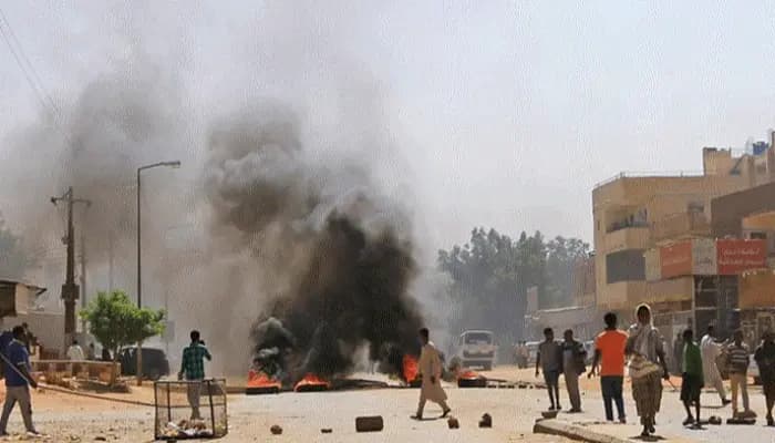 المبنى الذي تقطن فيه السفيرة اللبنانية في السودان إلى جانب سفراء أوروبيين تعرض للقصف