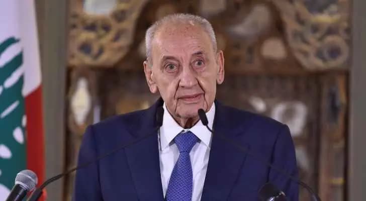 برّي يعايدُ اللّبنانييّن